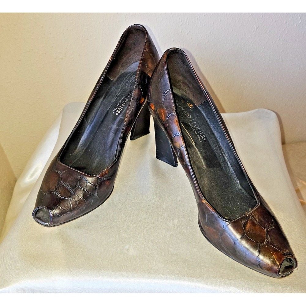 Donald J. Pliner 8.5M‎ Women's Peep Toe Brown Animal Print Croc Embossed shoes
